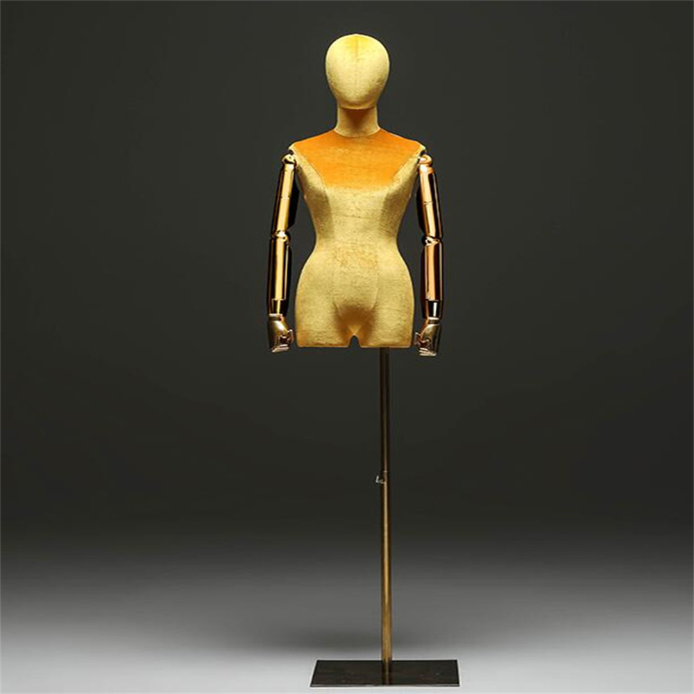 Maniquí de mano dorado femenin - Body Jewelry Plus reseña y precio